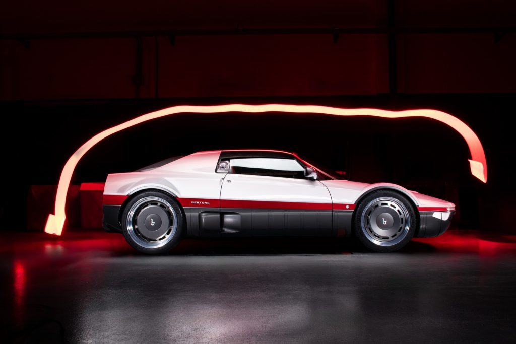 Bertone_Runabout_011