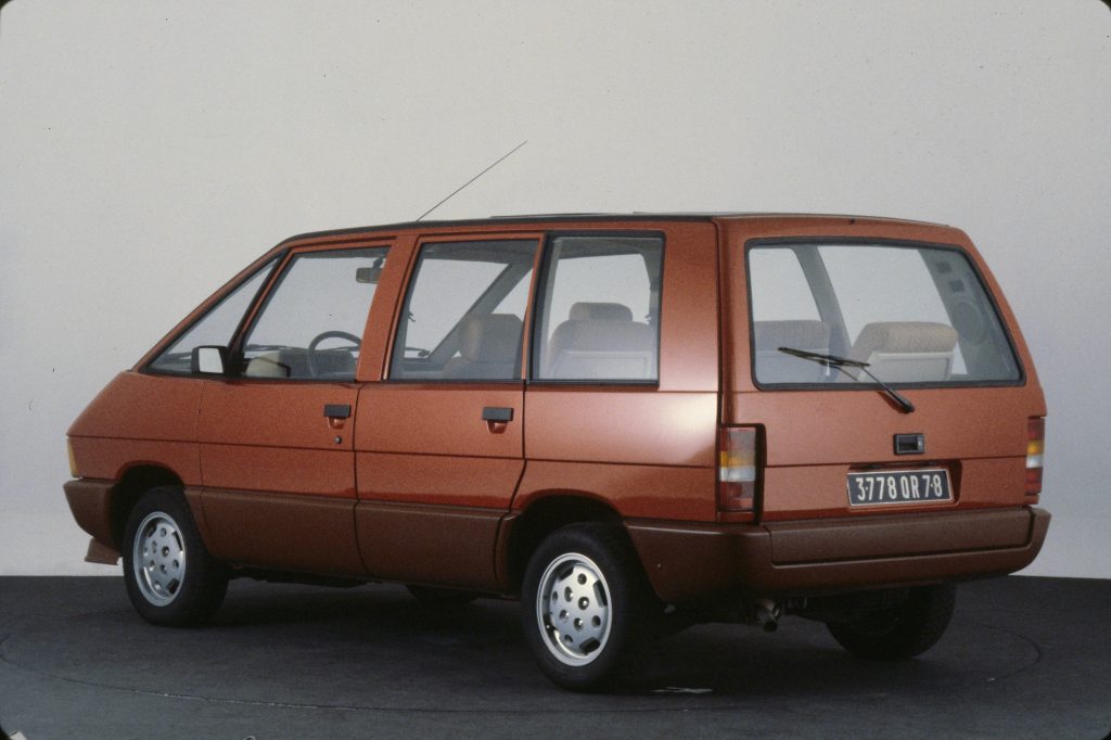 (C) Renault Communication - Droits R&eacute;serv&eacute;s