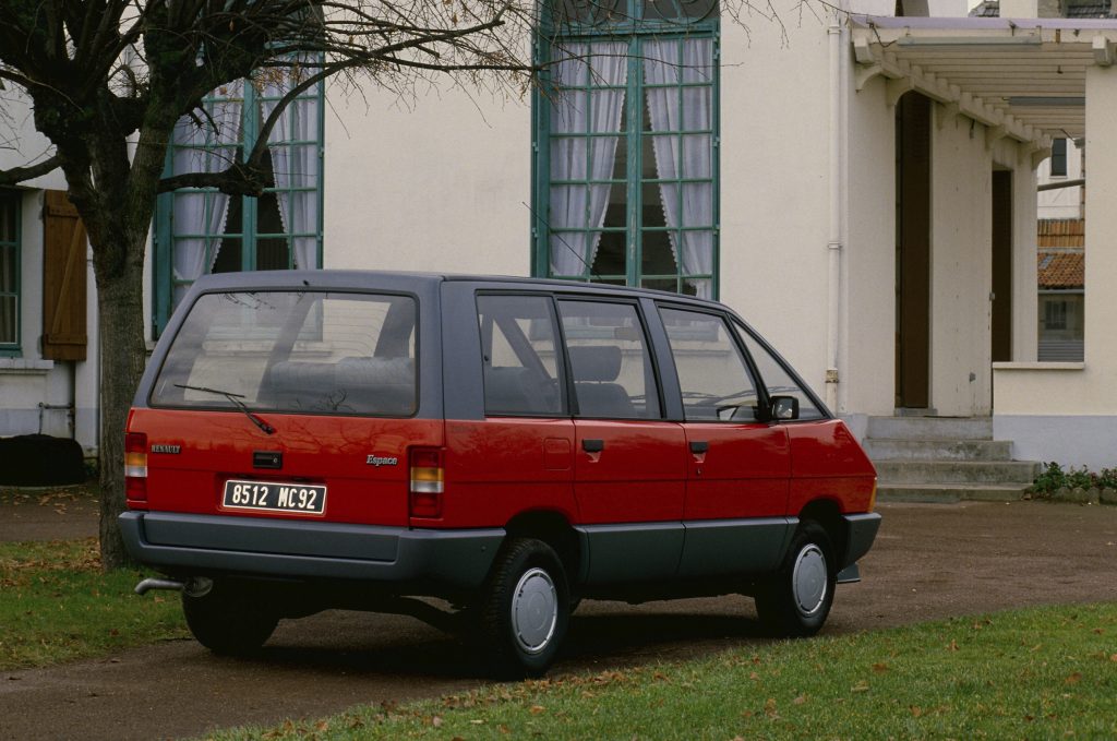 (C) Renault Communication - Droits R&eacute;serv&eacute;s