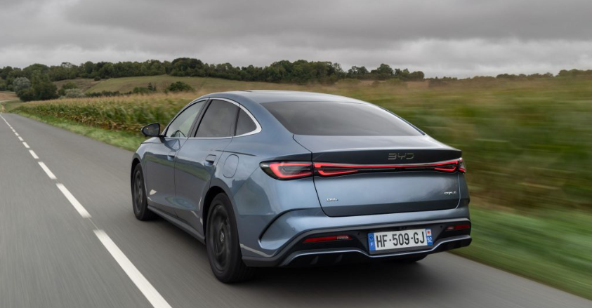 Véhicules électriques : l’industrie face à un hiver mondial
