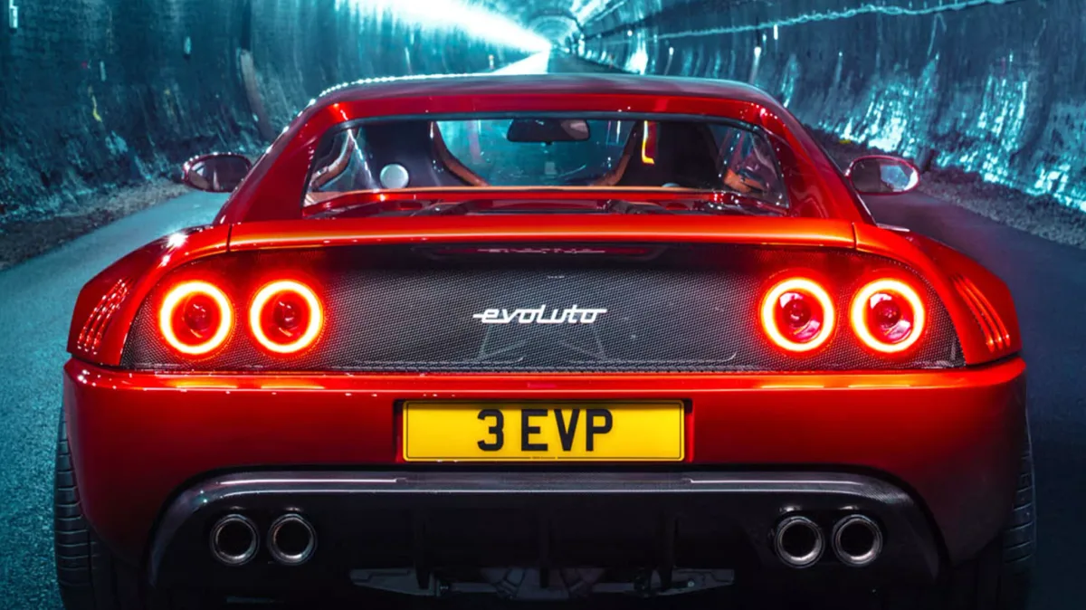 474 chevaux et 9000 tr/min : cette Ferrari F355 repousse toutes les limites 474 chevaux et 9000 tr/min : cette Ferrari F355 repousse toutes les limites