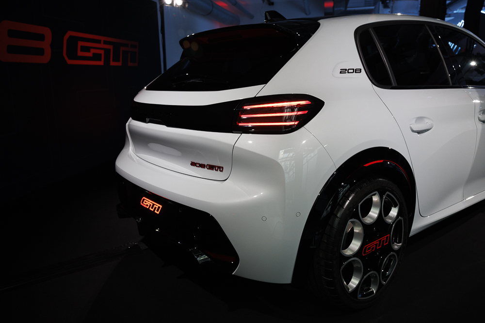 Peugeot E-208 GTi