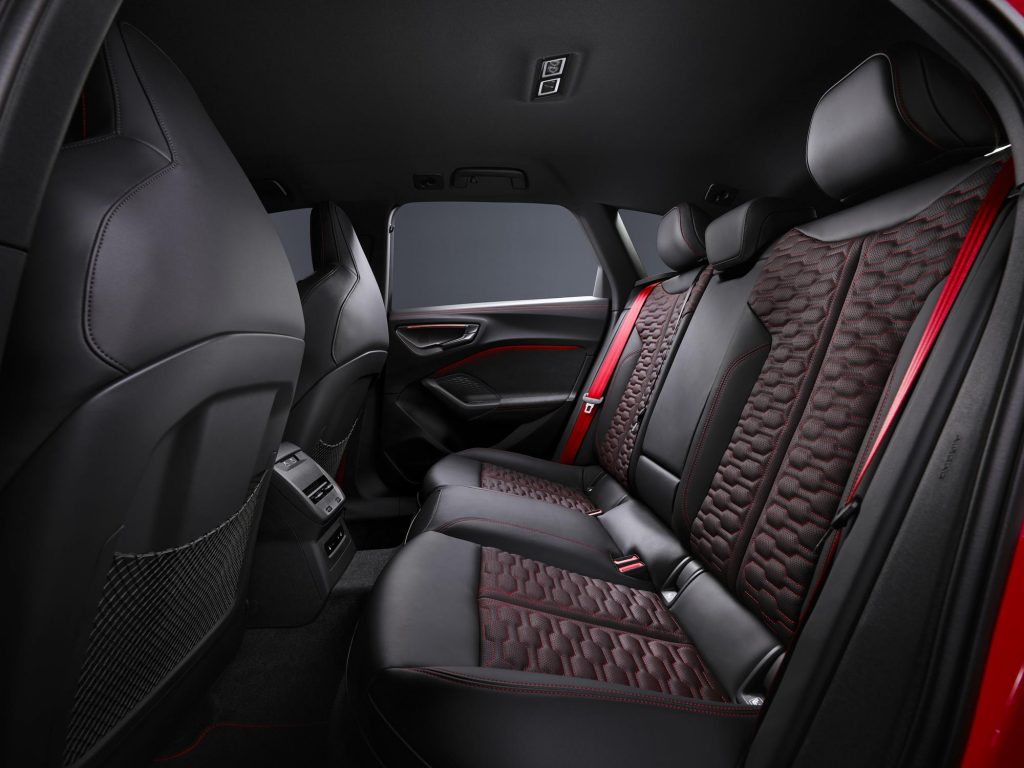 Audi-RS-5-038-Audi-RS-5-Avant-1