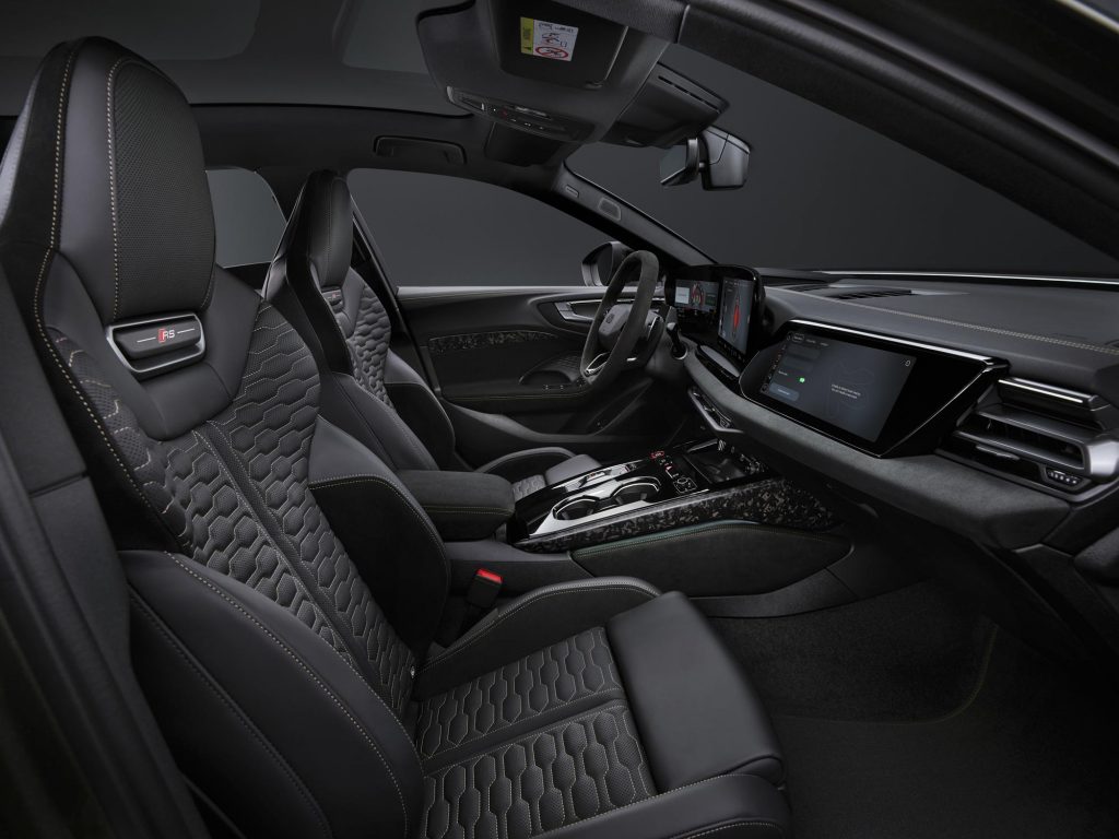 Audi-RS-5-038-Audi-RS-5-Avant-4