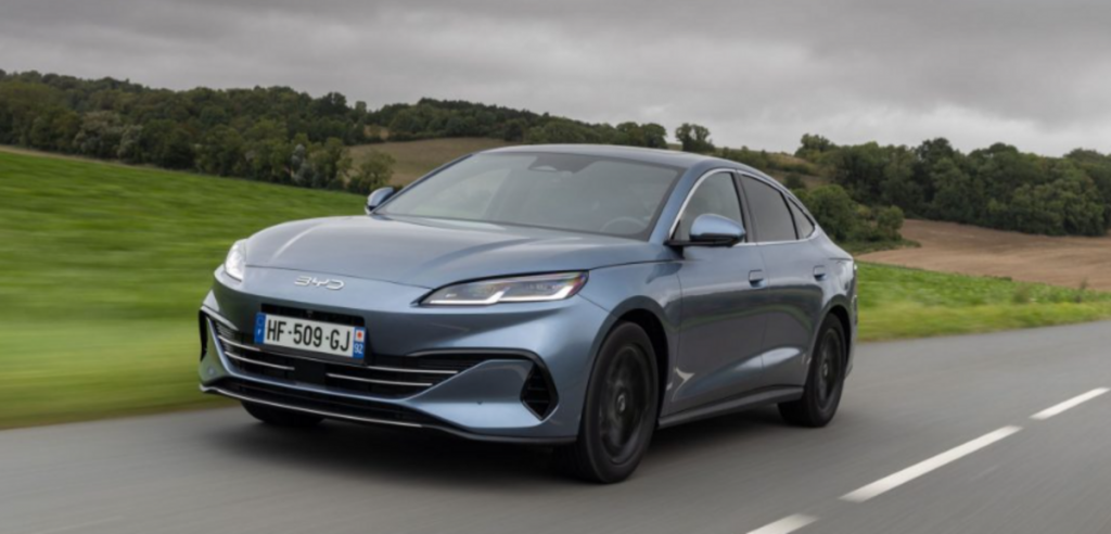 BYD entraîne le secteur électrique chinois dans la tourmente