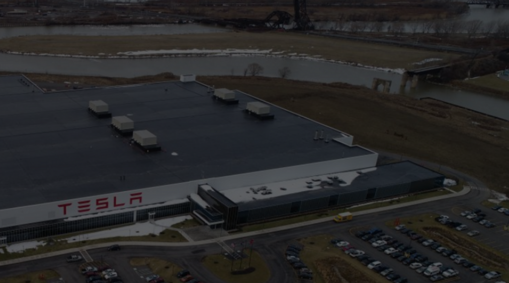 Tesla accélère dans le solaire américain