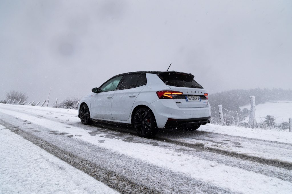 Skoda-Fabia-130-100
