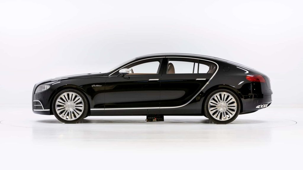 Avec 1 000 ch, cette berline Bugatti devait humilier Rolls-Royce