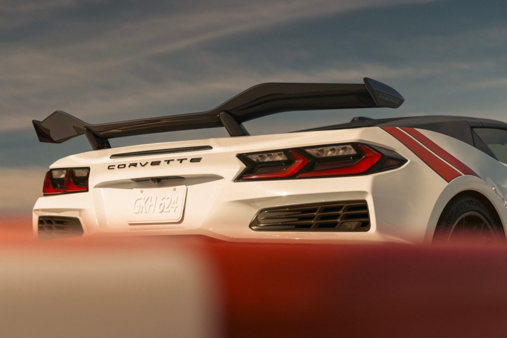2026_Chevrolet_Corvette-C8_Grand-Sport_08