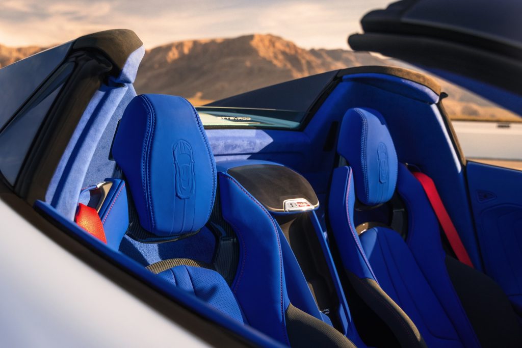 2026_Chevrolet_Corvette-C8_Grand-Sport_09