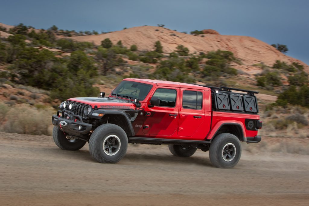 2026_EJS_Gladiator_Red-Rock_02