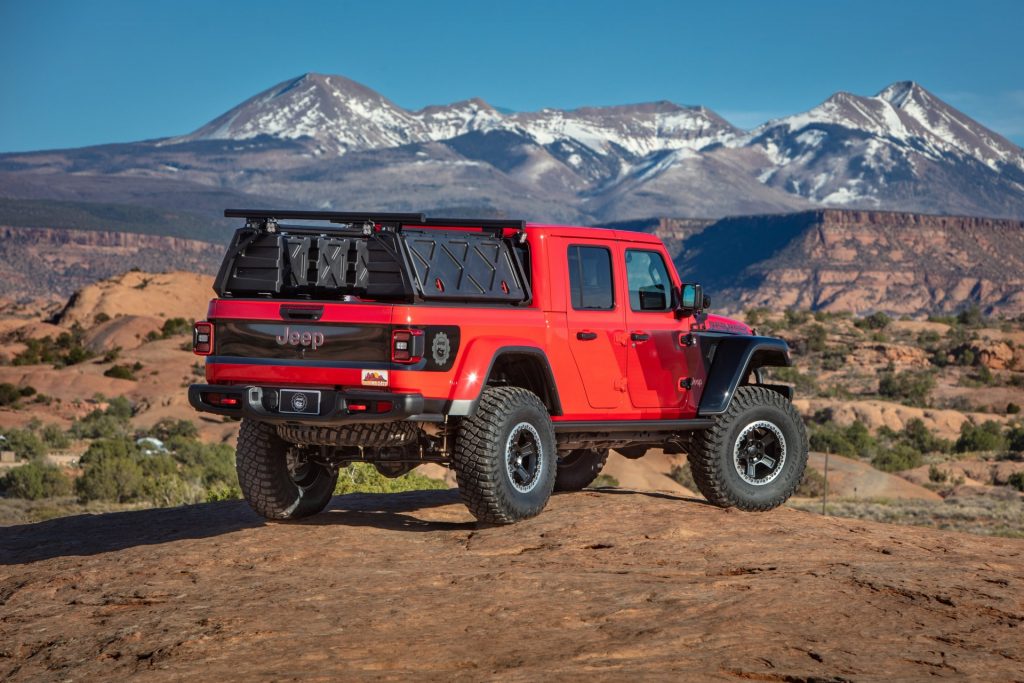 2026_EJS_Gladiator_Red-Rock_03