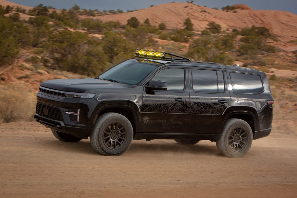 2026_EJS_Grand-Wagoneer_Commander_04