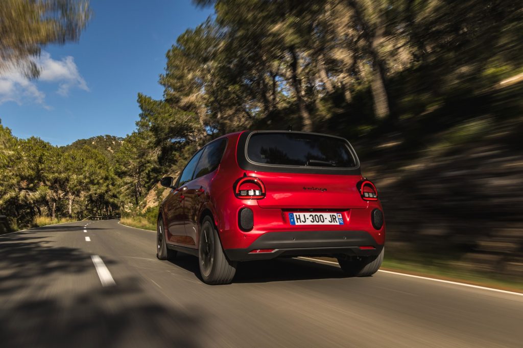 RenaultTwingoE-TechElectric_AbsolutRed_Action©ThomasCortesi-16