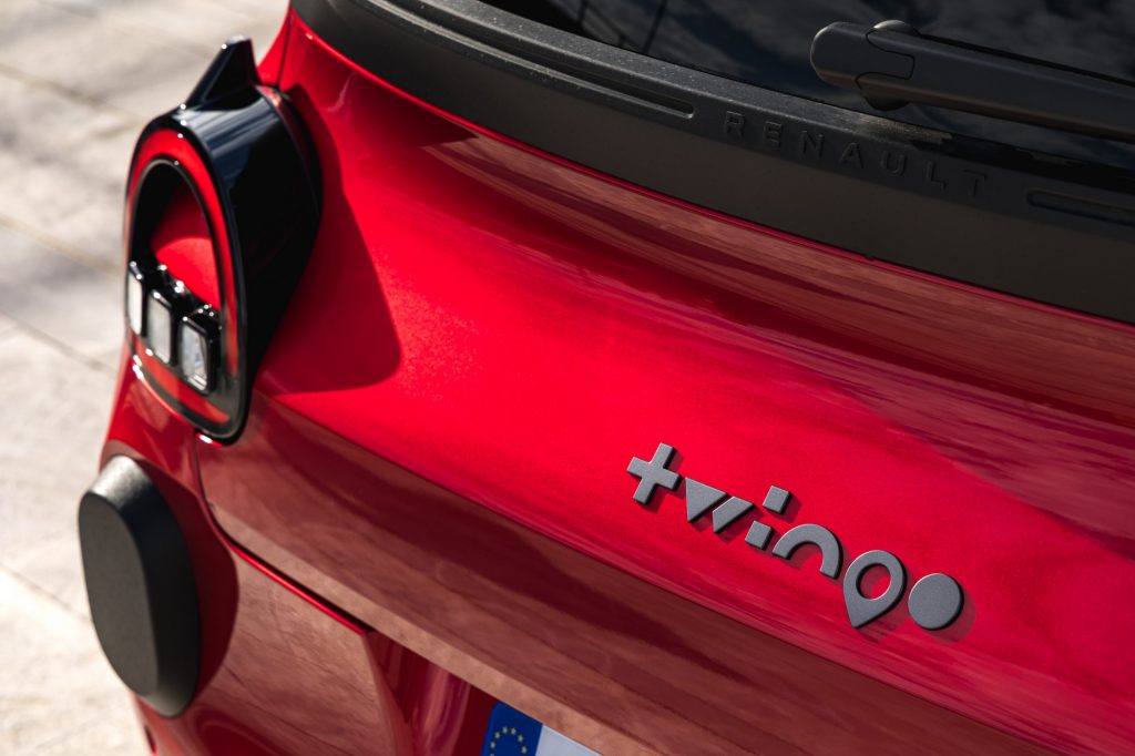 RenaultTwingoE-TechElectric_AbsolutRed_Detail©ThomasCortesi-25
