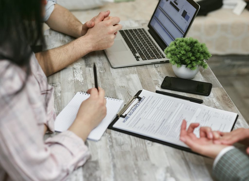 Comment calculer le malus d’assurance automobile : guide complet du CRM Comment calculer le malus d'assurance automobile : guide complet du CRM