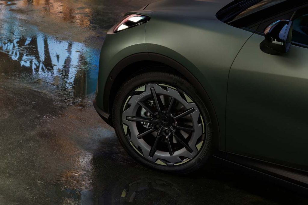 12_CUPRA Raval Manganese Matt