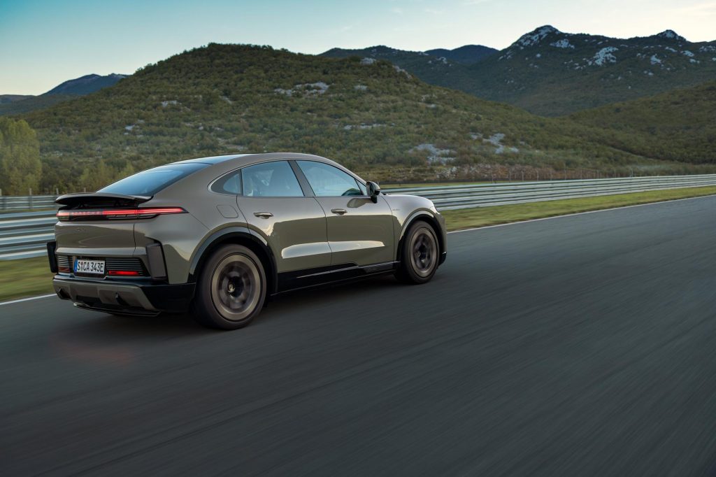 Cayenne_Coupé_Electric_2026_10