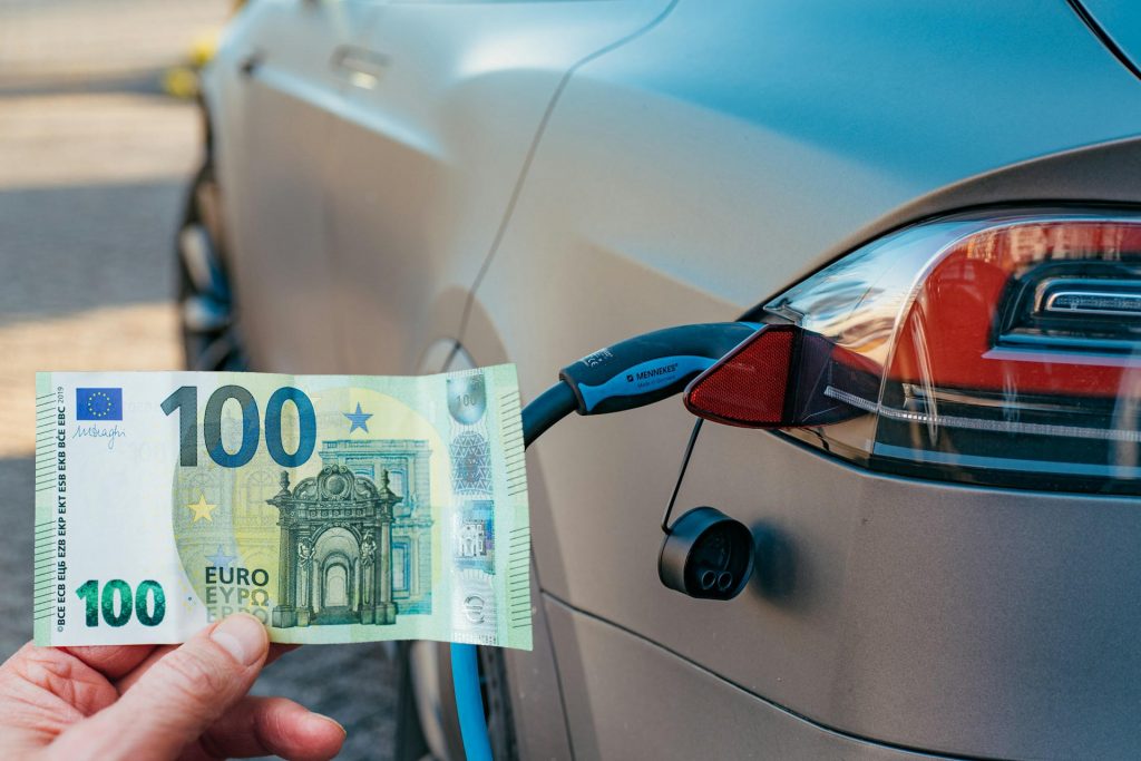 Le vrai prix des aides aux voitures électriques dévoilé