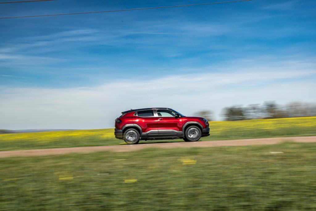 Suzuki-e-Vitara-025
