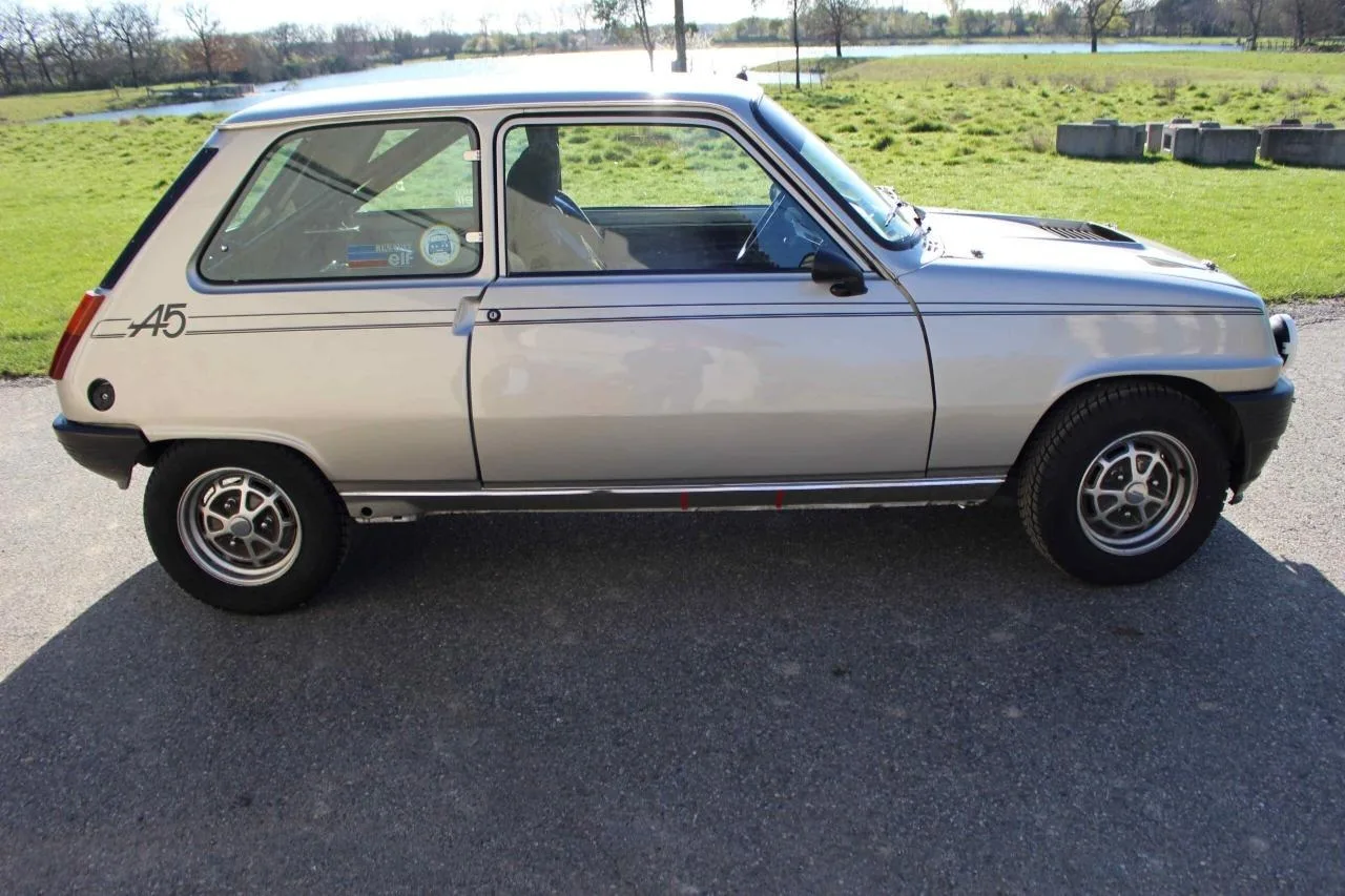 Renault 5 Alpine Coupe de France 1976 à vendre : une rarissime préparation Groupe 2 restaurée