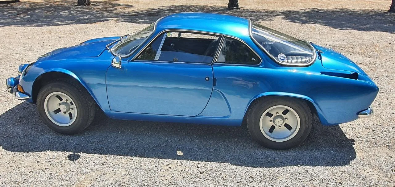 L’ancienne du jour : Alpine A110 1600 SX de 1977 en bleu d’origine rare sur le marché