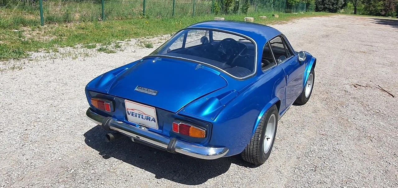 L’ancienne du jour : Alpine A110 1600 SX de 1977 en bleu d’origine rare sur le marché