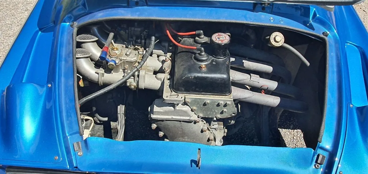L’ancienne du jour : Alpine A110 1600 SX de 1977 en bleu d’origine rare sur le marché