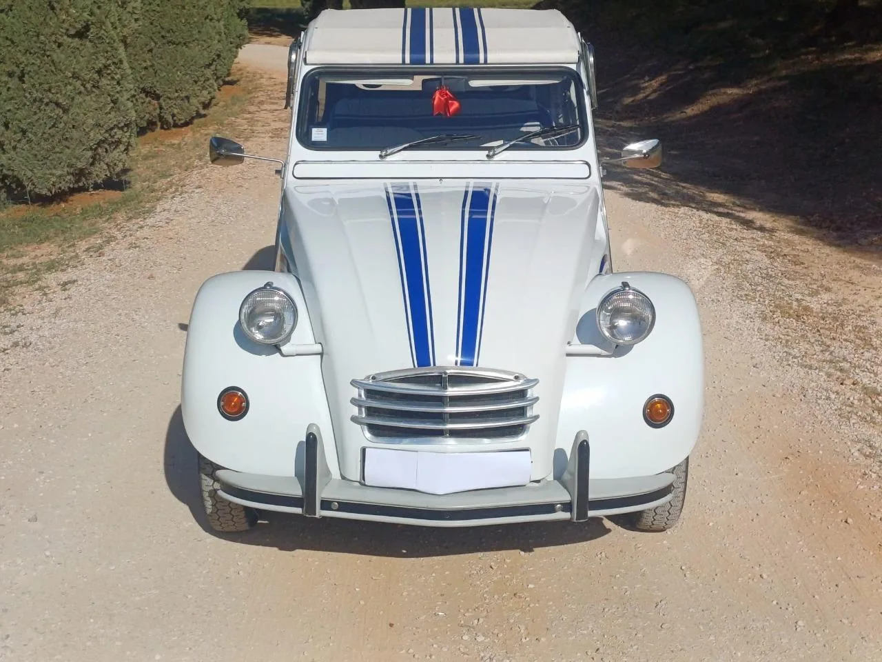 L’ancienne du jour : Citroën 2CV6 de 1972 à vendre, une rare « Évocation France 3 » restaurée