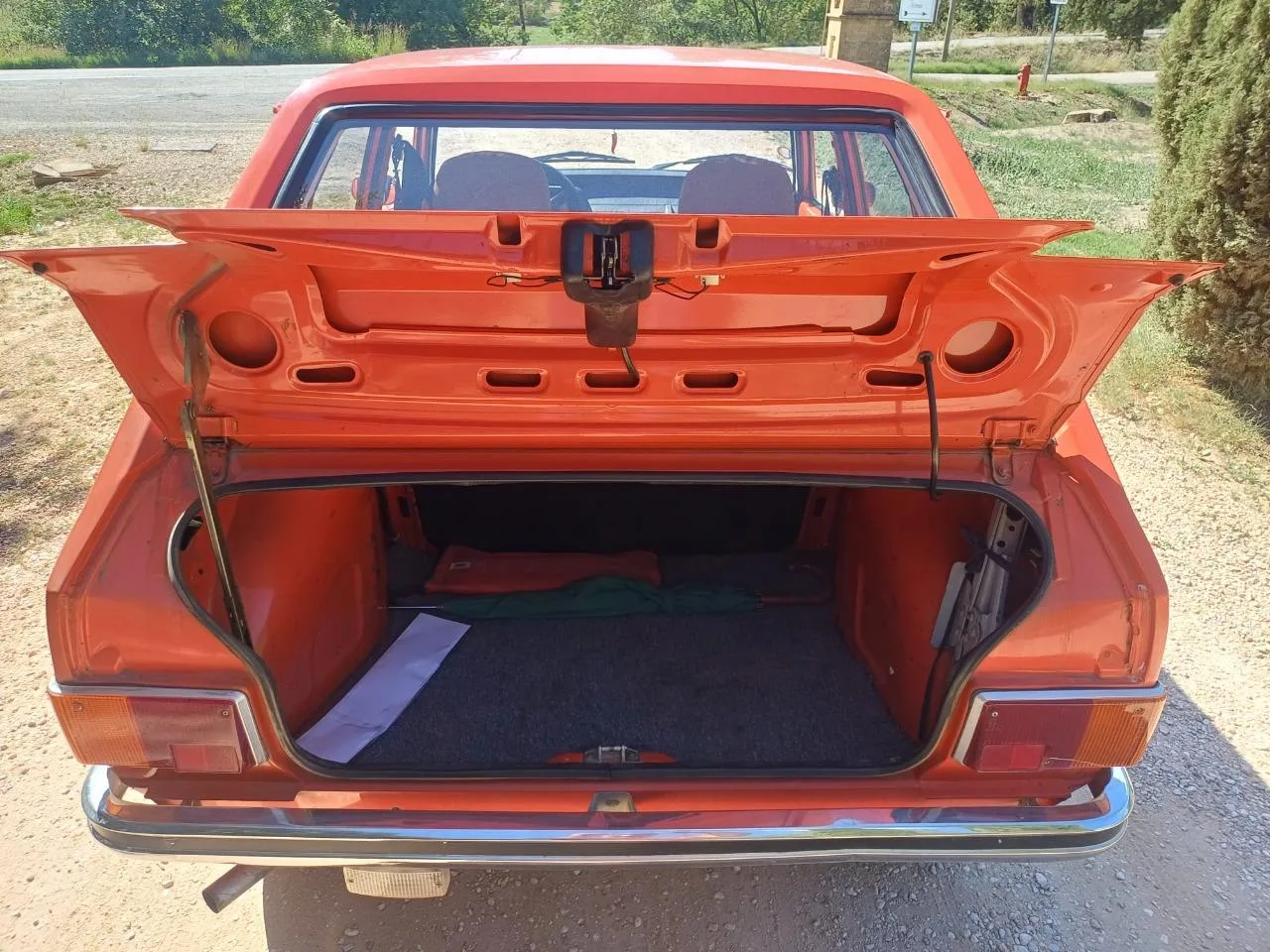 L’ancienne du jour : Peugeot 104 GL « petit coffre » de 1976 à vendre, une rarissime survivante orange L’ancienne du jour : Peugeot 104 GL « petit coffre » de 1976 à vendre, une rarissime survivante orange